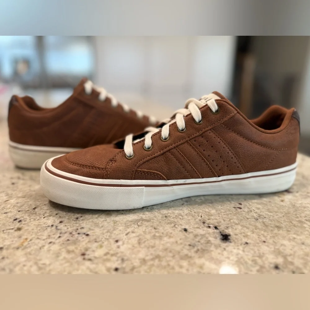 Levi's Men's Charter Brown and White Sneakers “NWOT”